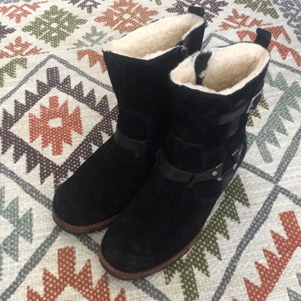 Shearling lined suede ugg boots